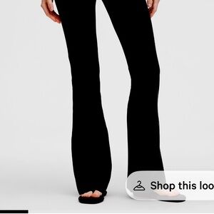 Lululemon groove pant flare in size 4! Brand new with tags! Adorable!!